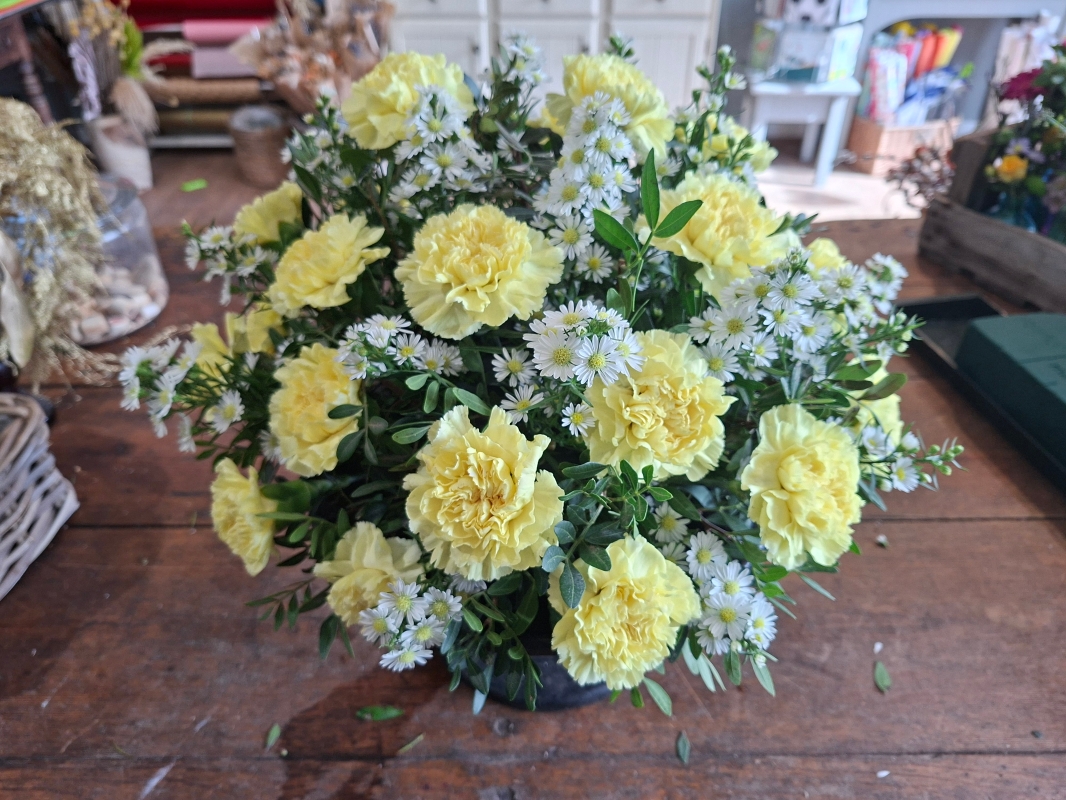 Simplicity posy